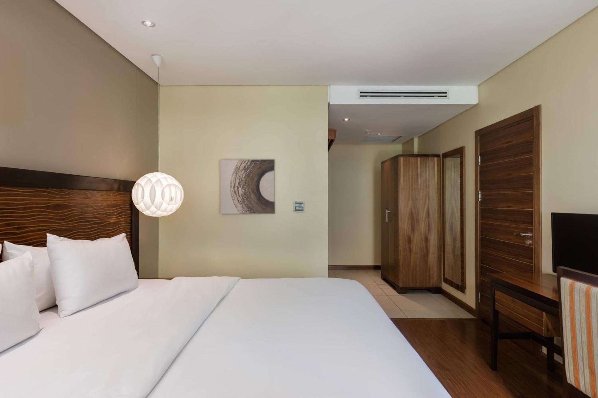 Protea Hotel By Marriott Ikeja Select Lagos Bagian luar foto