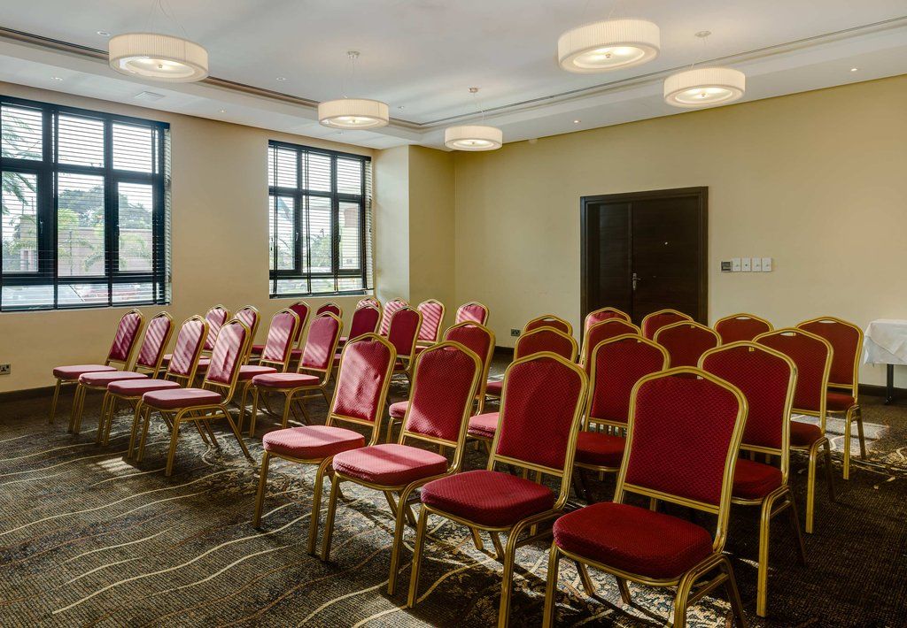 Protea Hotel By Marriott Ikeja Select Lagos Bagian luar foto